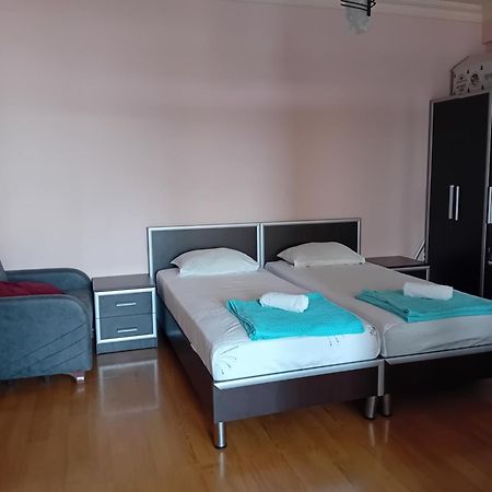 Apartment Chavchavadze 21 Батуми Экстерьер фото