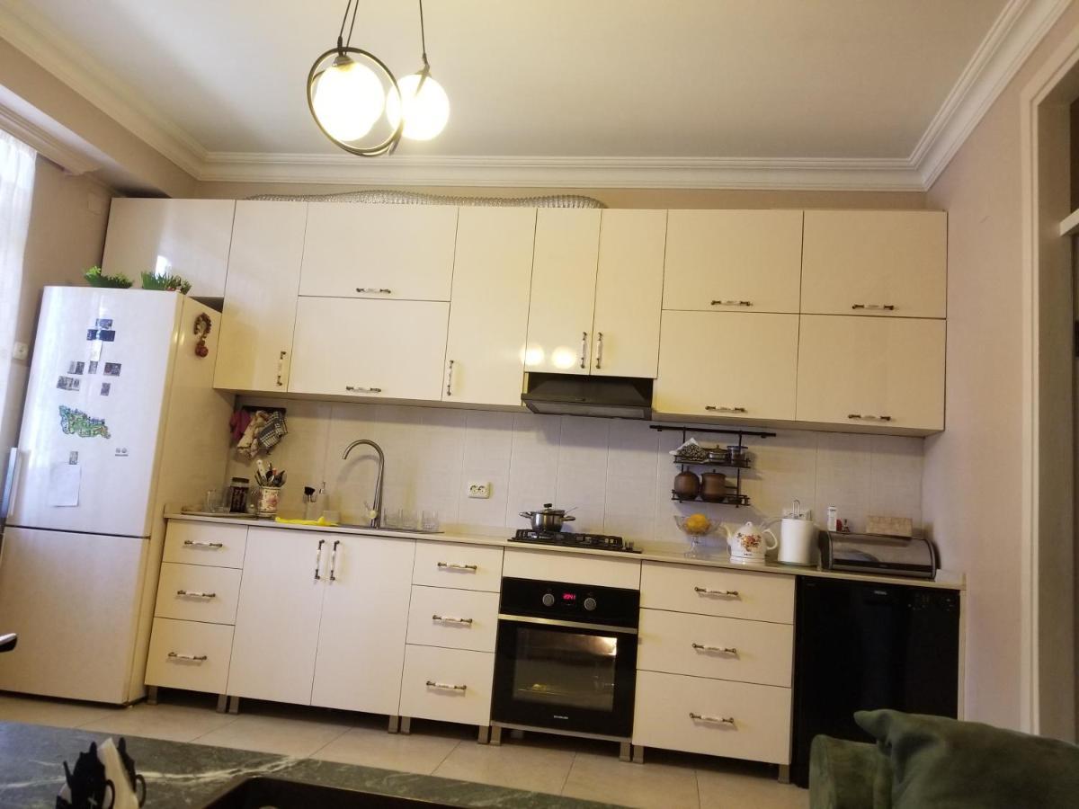 Apartment Chavchavadze 21 Батуми Экстерьер фото